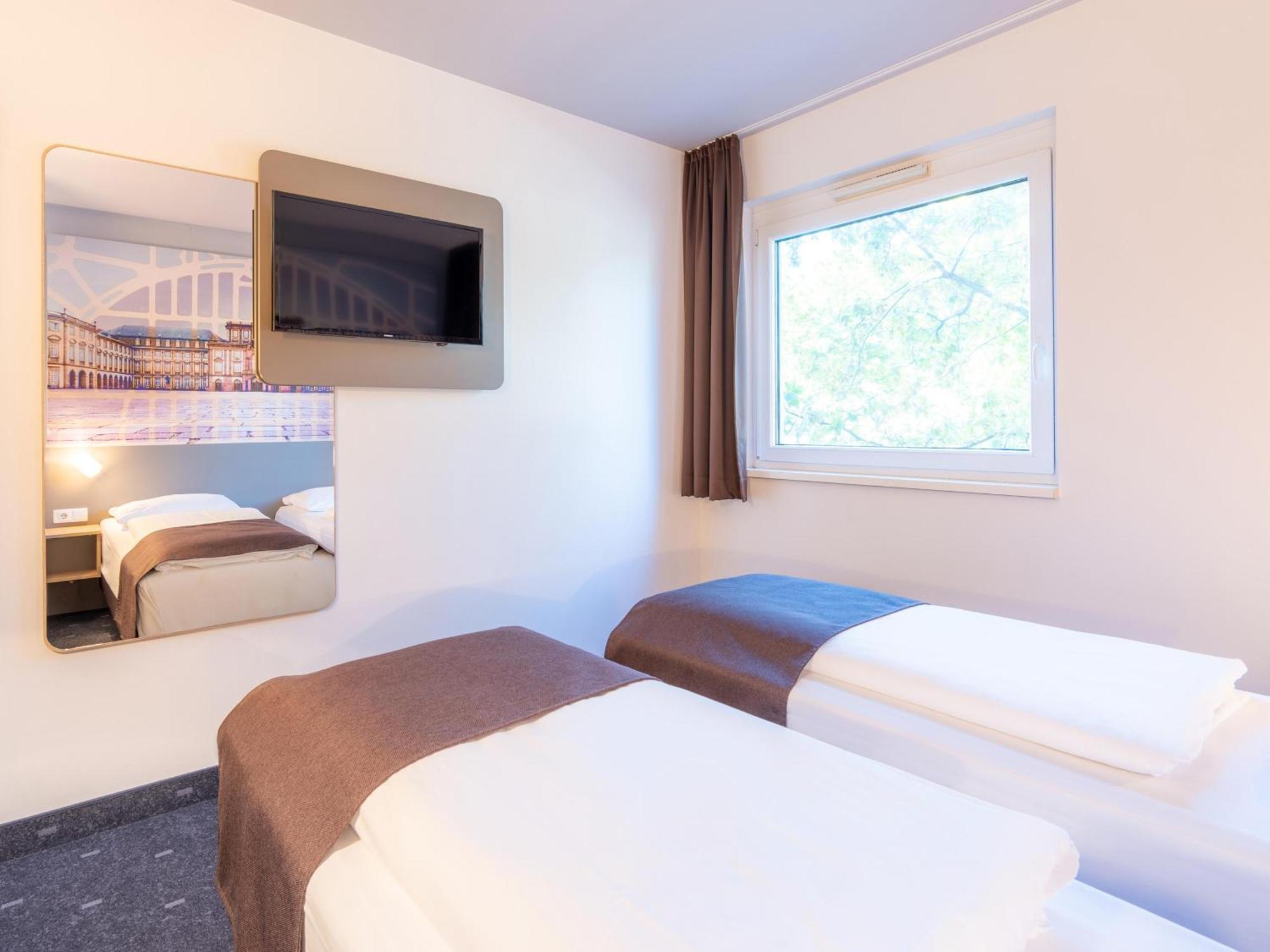 B&B Hotel Mannheim-Neuostheim Eksteriør billede